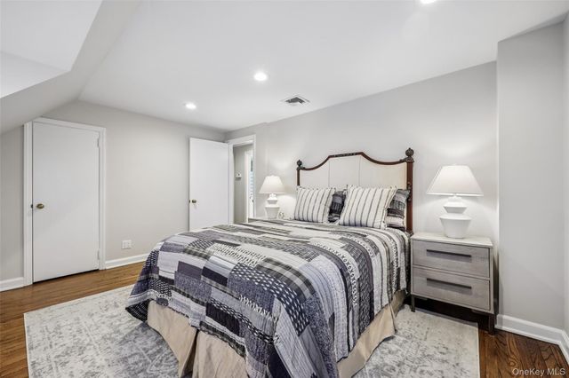 1660 Fenimore Road, Hewlett, NY 11557