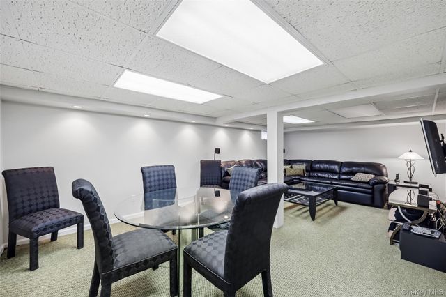 1660 Fenimore Road, Hewlett, NY 11557