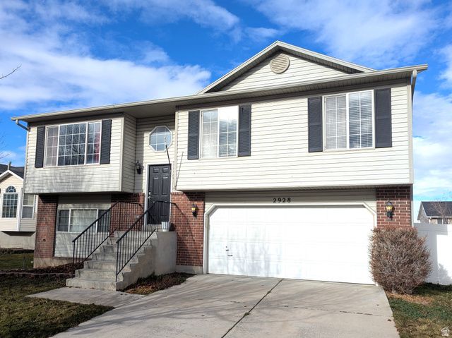 2928 W 2075 S, Syracuse, UT 84075