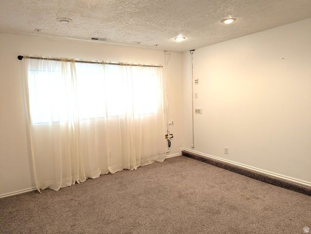 2928 W 2075 S, Syracuse, UT 84075