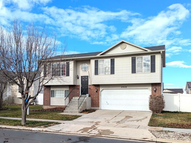 2928 W 2075 S, Syracuse, UT 84075