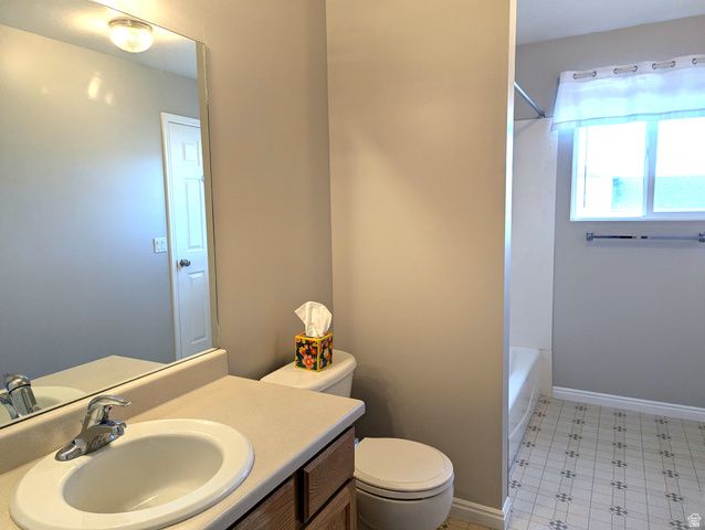 2928 W 2075 S, Syracuse, UT 84075