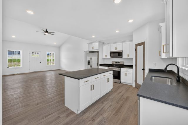171 Coley Ct, Lafayette, TN 37083