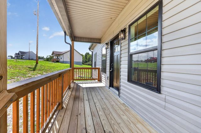 171 Coley Ct, Lafayette, TN 37083