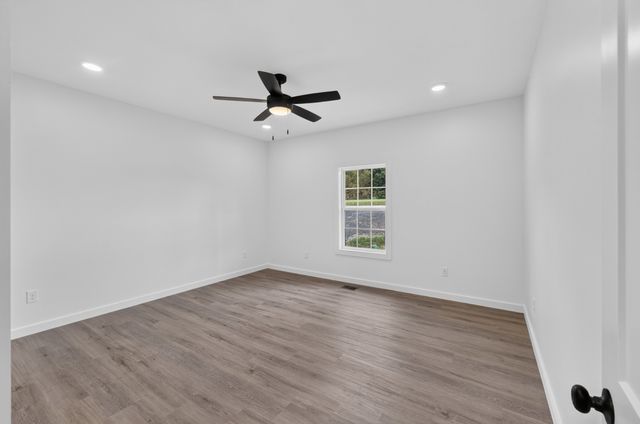 171 Coley Ct, Lafayette, TN 37083