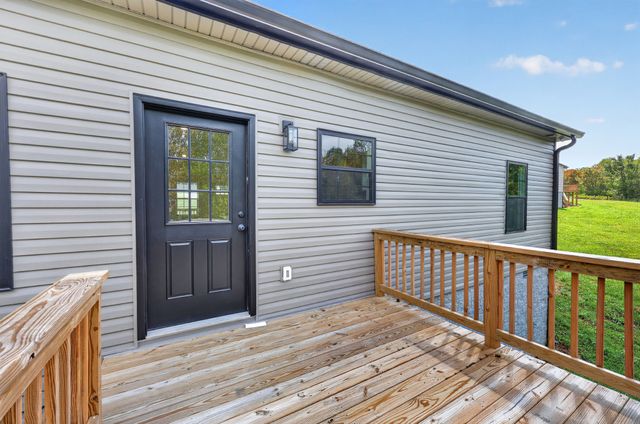 171 Coley Ct, Lafayette, TN 37083