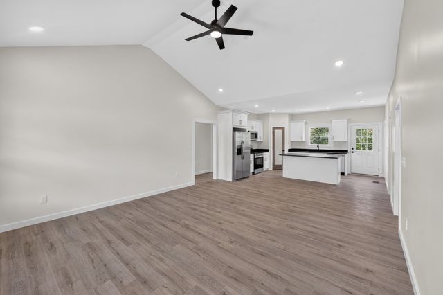 171 Coley Ct, Lafayette, TN 37083