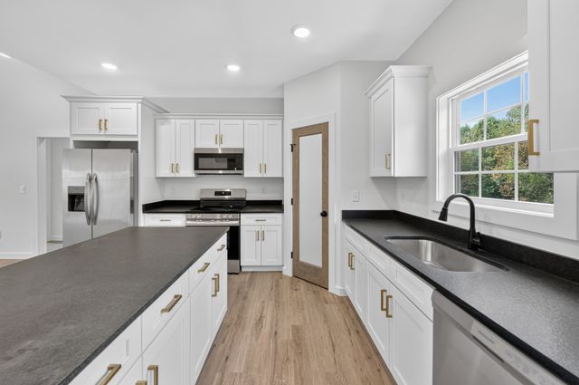 171 Coley Ct, Lafayette, TN 37083