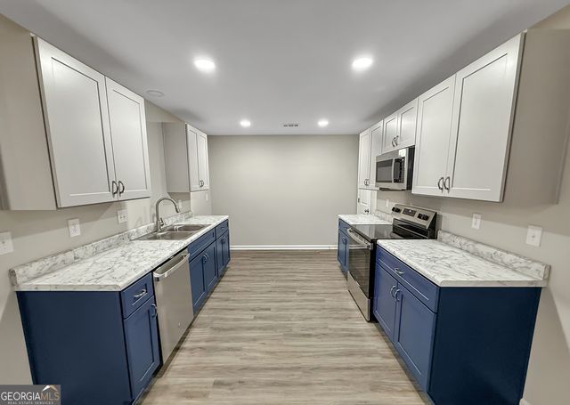 315 Airman Blvd, Warner Robins, GA 31088