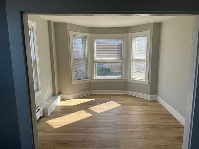 159 E Central 2nd FL, Franklin, MA 02038