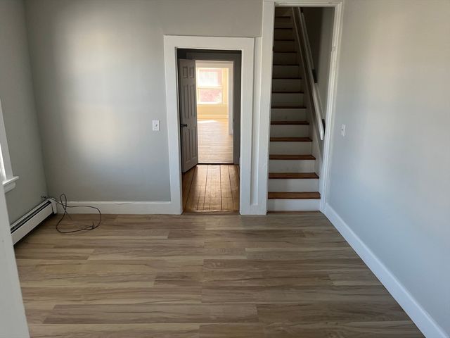 159 E Central 2nd FL, Franklin, MA 02038