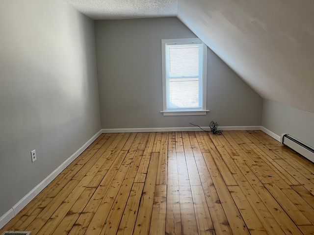 159 E Central 2nd FL, Franklin, MA 02038