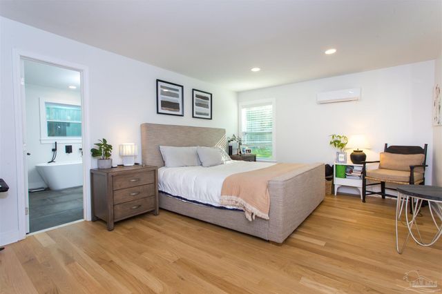 4170 Aiken Rd, Pensacola, FL 32504