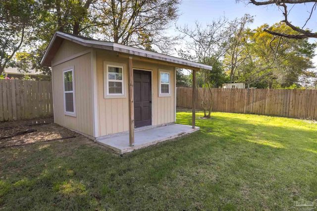 4170 Aiken Rd, Pensacola, FL 32504