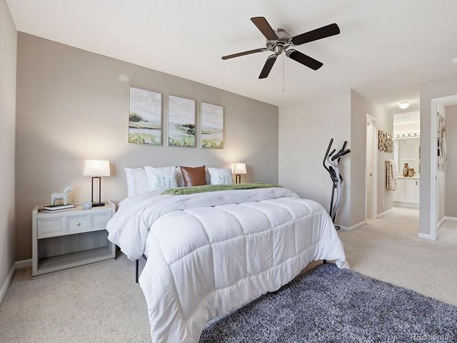 22062 E Irish Dr, Aurora, CO 80016