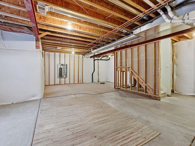 22062 E Irish Dr, Aurora, CO 80016