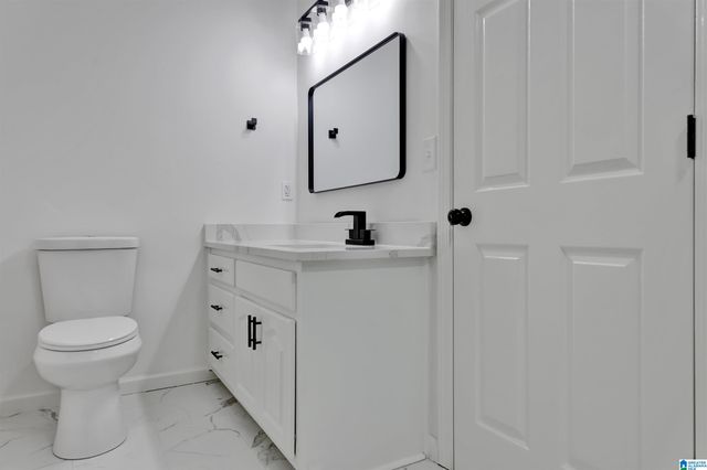 652 E OAK DRIVE, Trussville, AL 35173