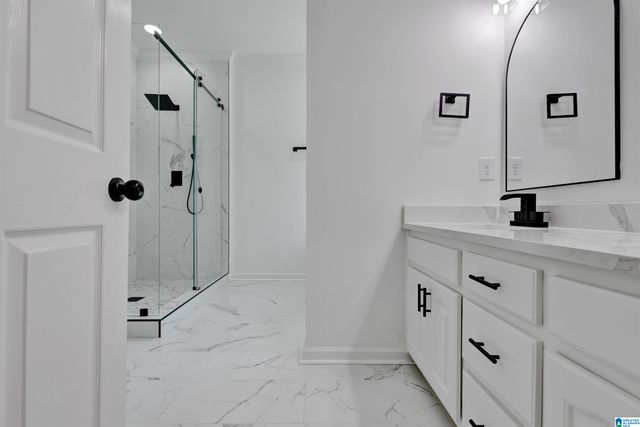 652 E OAK DRIVE, Trussville, AL 35173