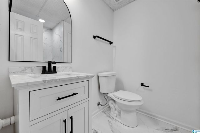 652 E OAK DRIVE, Trussville, AL 35173