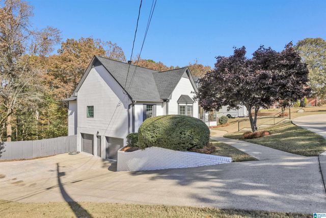 652 E OAK DRIVE, Trussville, AL 35173