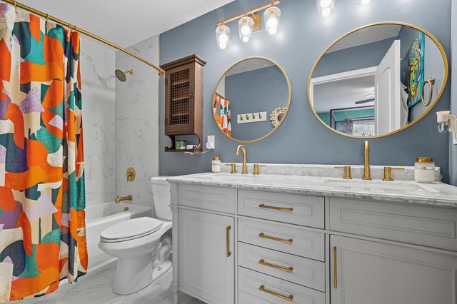 54 N Michigan Avenue, Hobart, IN 46342