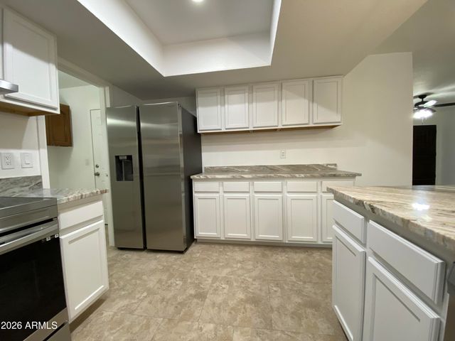 2121 W SEQUOIA Drive, Phoenix, AZ 85027