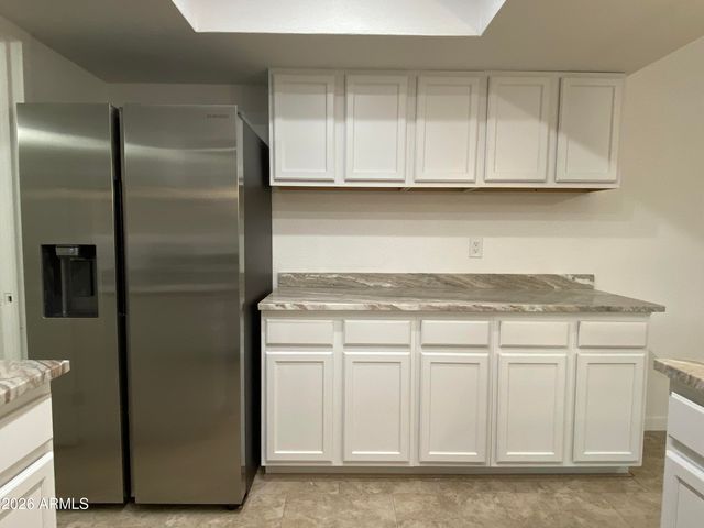 2121 W SEQUOIA Drive, Phoenix, AZ 85027