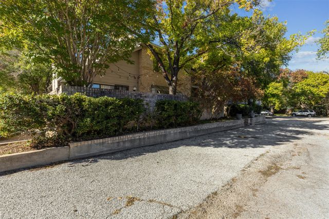 4715 Collinwood Avenue, Fort Worth, TX 76107