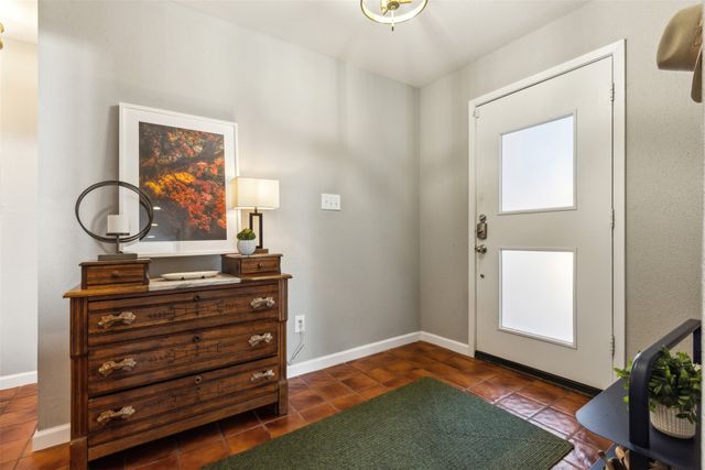 4715 Collinwood Avenue, Fort Worth, TX 76107