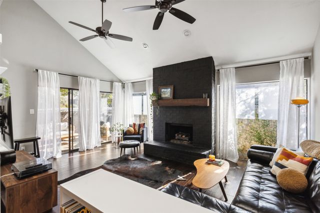 4715 Collinwood Avenue, Fort Worth, TX 76107