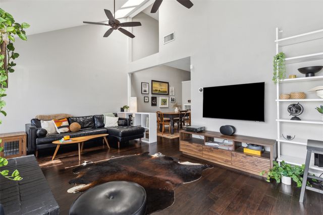 4715 Collinwood Avenue, Fort Worth, TX 76107