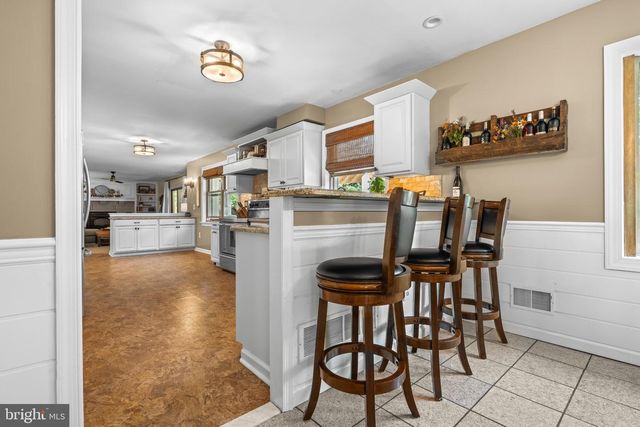 73 DO JAN DR, Pottstown, PA 19465