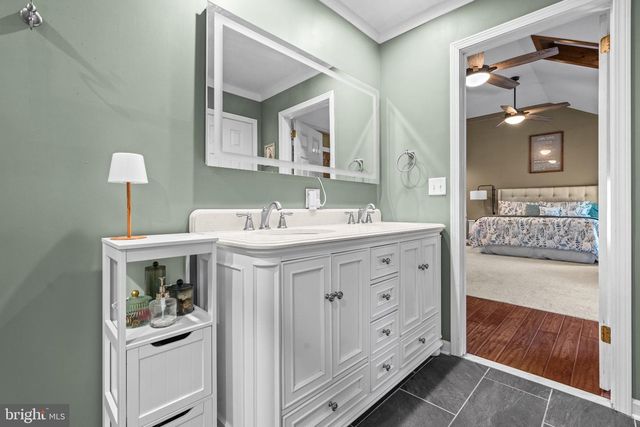 73 DO JAN DR, Pottstown, PA 19465