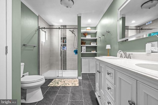 73 DO JAN DR, Pottstown, PA 19465