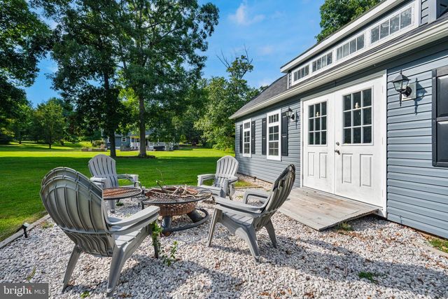73 DO JAN DR, Pottstown, PA 19465