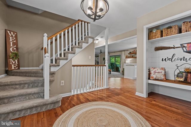 73 DO JAN DR, Pottstown, PA 19465