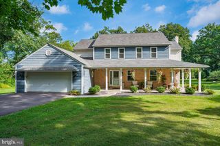 73 DO JAN DR, Pottstown, PA 19465