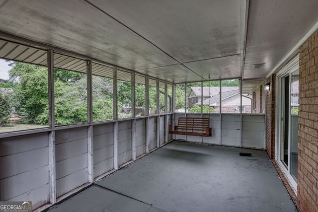 100 Cabriolet Trail, Mcdonough, GA 30253