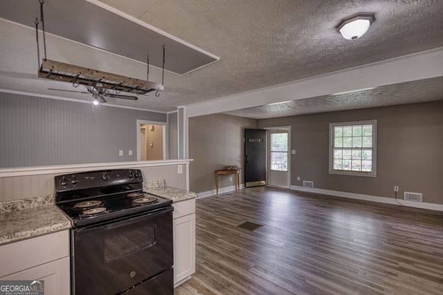 100 Cabriolet Trail, Mcdonough, GA 30253