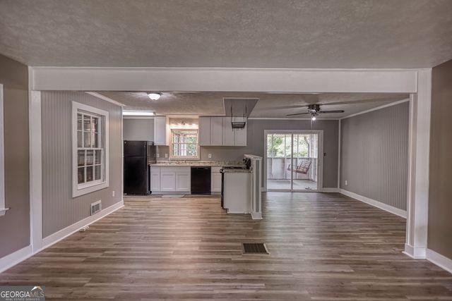 100 Cabriolet Trail, Mcdonough, GA 30253