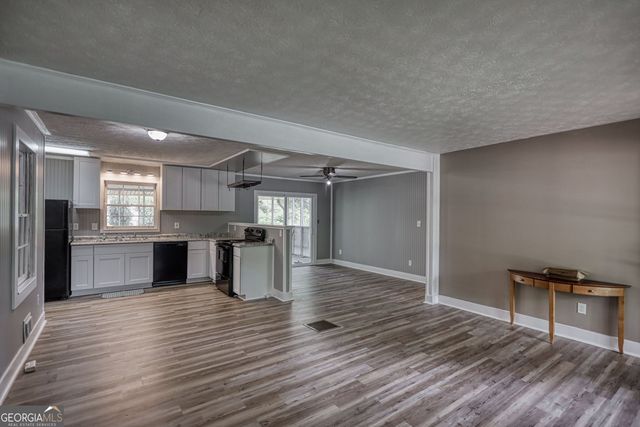 100 Cabriolet Trail, Mcdonough, GA 30253
