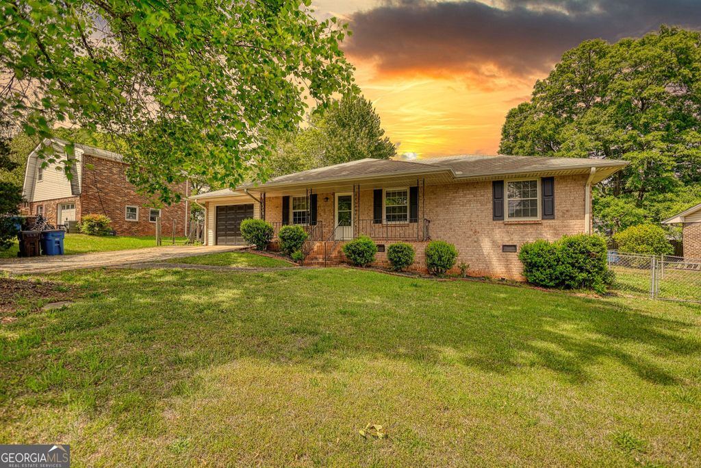 100 Cabriolet Trail, Mcdonough, GA 30253