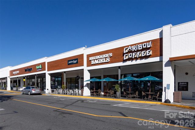 1000 E Woodlawn Road 311, Charlotte, NC 28209