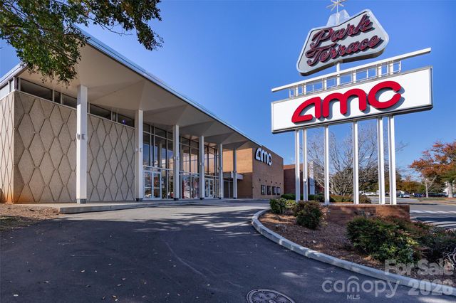 1000 E Woodlawn Road 311, Charlotte, NC 28209