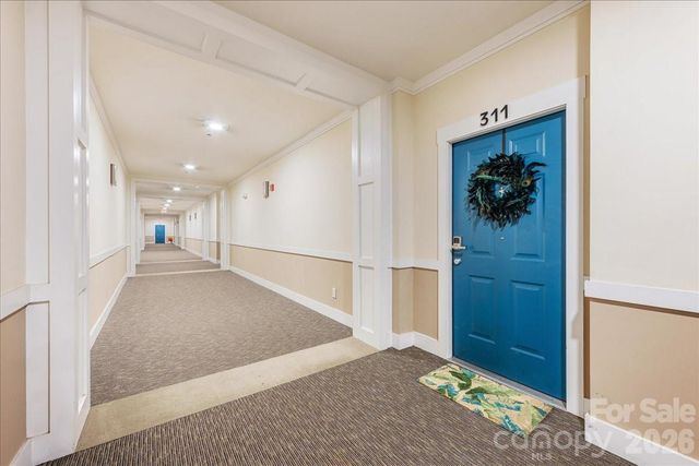 1000 E Woodlawn Road 311, Charlotte, NC 28209