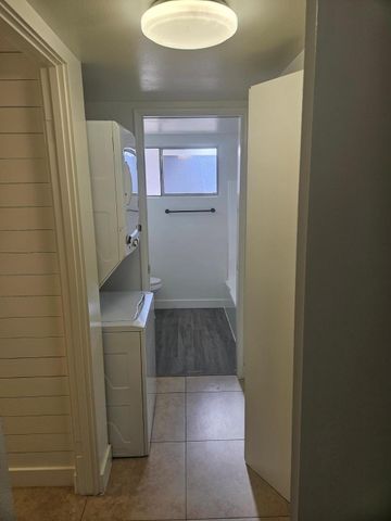 2520 N 46th Street 5, Phoenix, AZ 85008