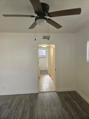 2520 N 46th Street 5, Phoenix, AZ 85008
