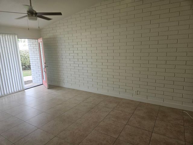 2520 N 46th Street 5, Phoenix, AZ 85008