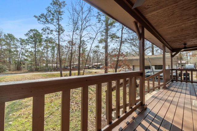 90 Roatan, Point Blank, TX 77364