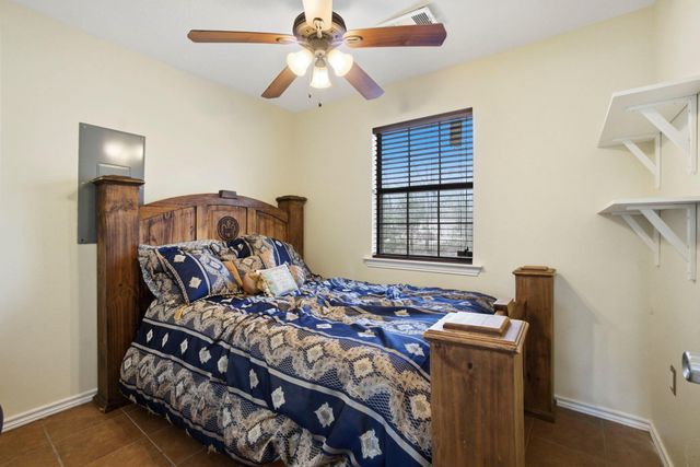 90 Roatan, Point Blank, TX 77364